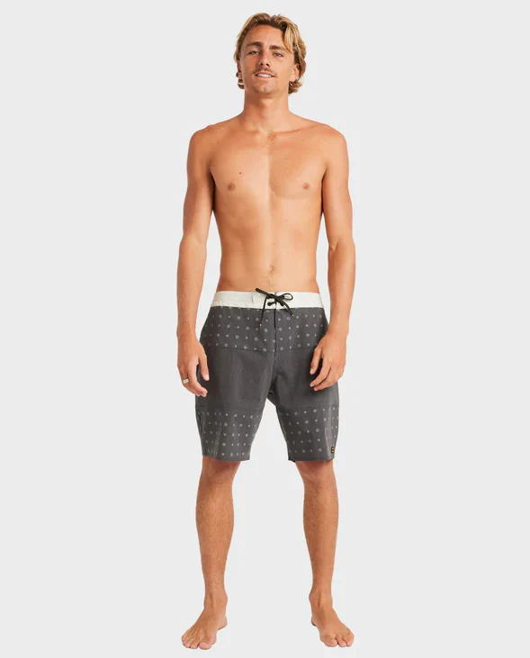 Billabong Tribong Low Tide 19" Boardshorts - Sum25