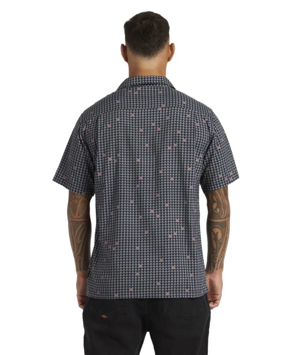 Quiksilver Tai Kehu Woven Short Sleeve Shirt - Sum25 - Image 3